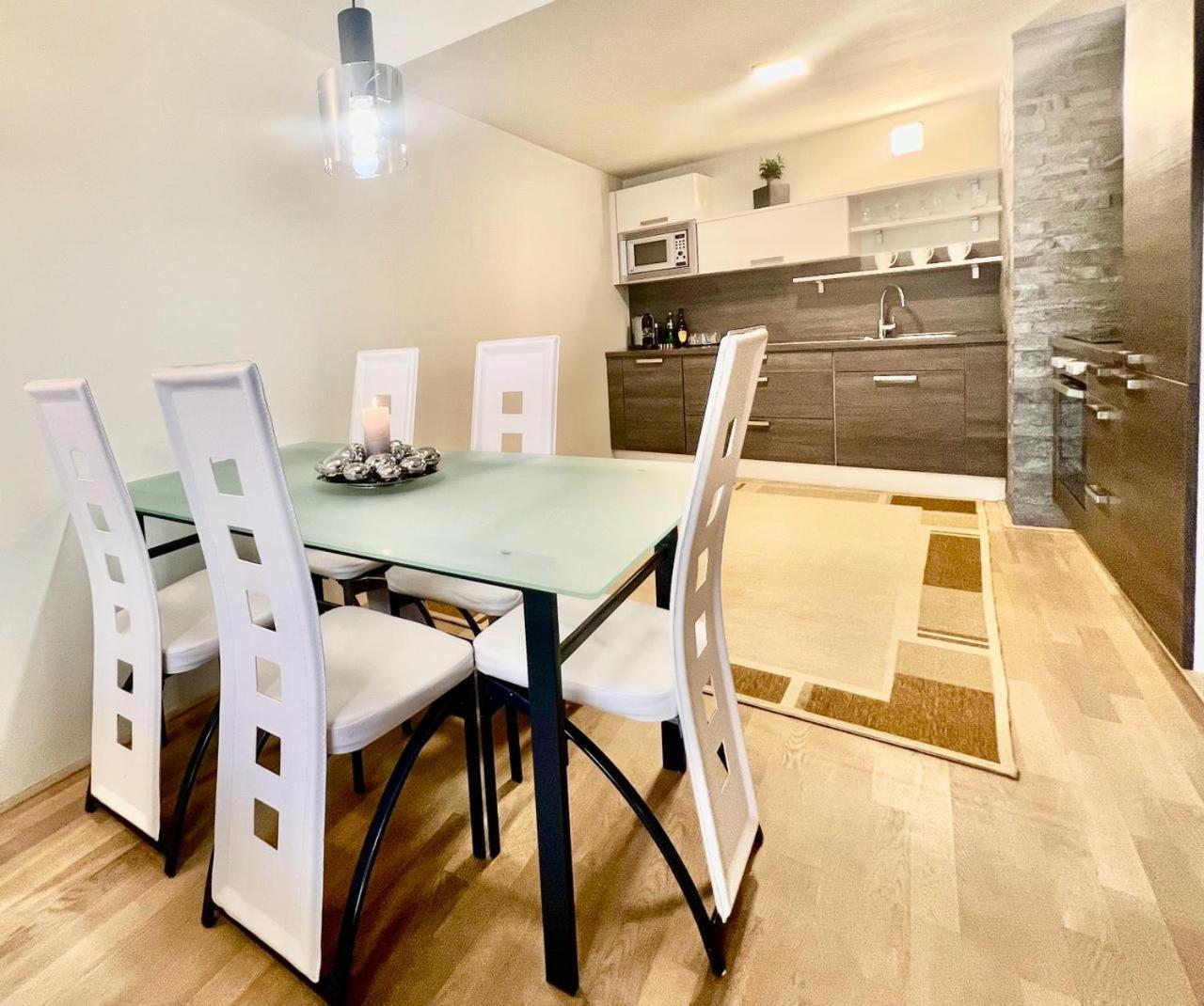 Luxury Apartment In Prague And Free Parking 외부 사진